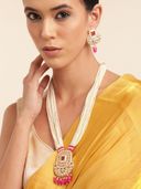 Pink color option, Currently selected