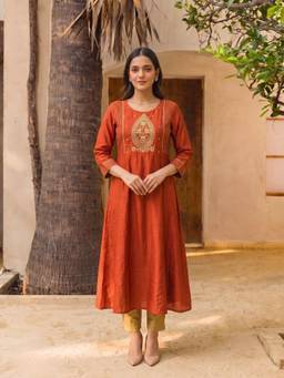 Rangita - Women Rust Embroidered Kurta