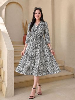 DECKEDUP - White Women Monotone Dress