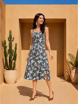 DECKEDUP - Black Women Mono Drama Dress