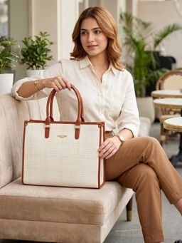 Carlton London - Womens Stylish Box Handbag Cream