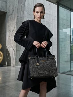 Carlton London - Womens Stylish Box Handbag With Detachable Strap Black