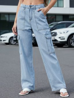 Bewakoof - Women Light Blue Washed Straight Fit Cargo Jeans