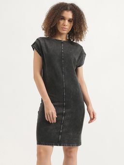 United Colors of Benetton - Round Neck Solid Knee Dress