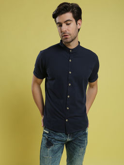 Campus Sutra - Men Solid Casual Blue Shirt