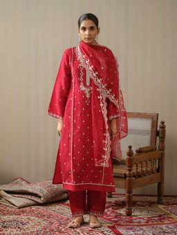 Autumnlane - Apsara Crimson Full Embroidery Pakistani Kurta (Set of 3)