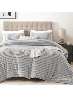 the White Moss - Linea Fur Double Bed Size Winter Bedsheet With 2 Pillow Covers Grey (Queen)