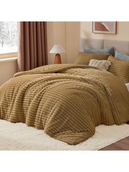 the White Moss - Linea Fur Double Bed Size Winter Bedsheet With 2 Pillow Covers Brown (Queen)