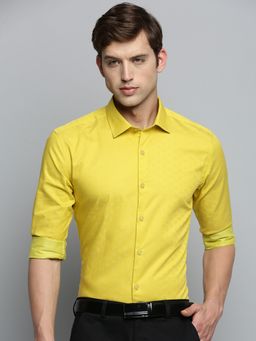 SHOWOFFFF - Men's Spread Collar Self Design Yellow Classic Shirt