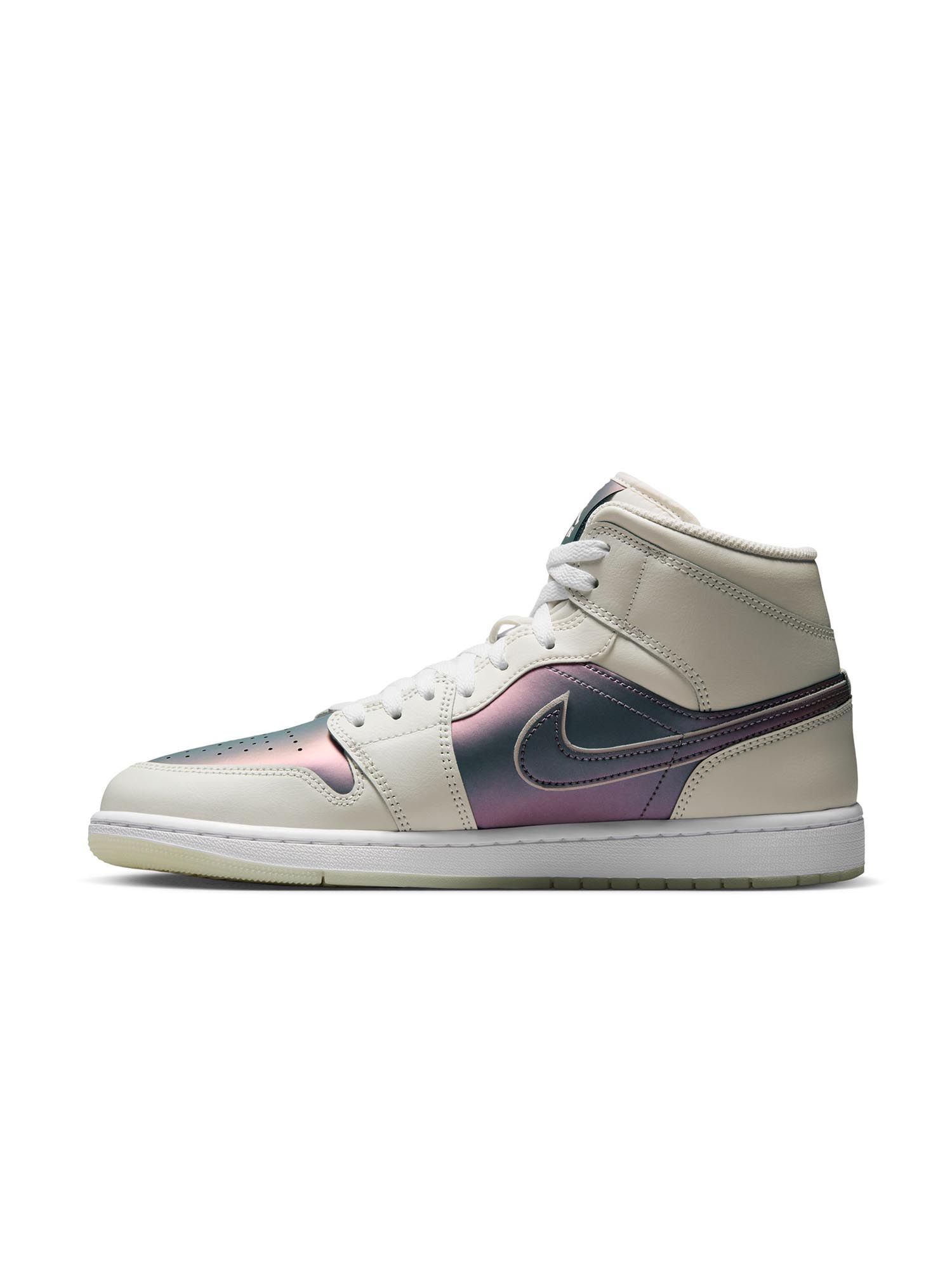 Buy Nike Men AIR JORDAN 1 MID SE Sneakers Online | Footlocker India