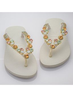 AREIA - Embellished White Rubber Flipflop
