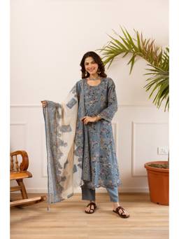 Nehamta - Women's Dusty Blue Cotton Kurta With Pant and Dupatta