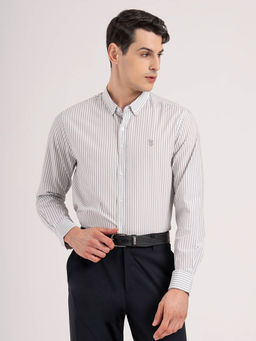 Red Tape - Men Grey Striped Poly Cotton Loose Fit Full Sleeve Shirt