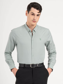 Red Tape - Men Pastel Green Solid Poly Cotton Loose Fit Full Sleeve Shirt