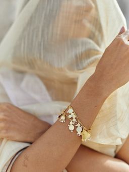 Dhwani Bansal - Charm Bracelet In Gold Plated Brass With Freshwater Pearls For Everyday Wear