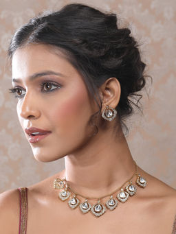 Auraa Trends - Gold-Plated Ethnic Statement Necklace with Earrings