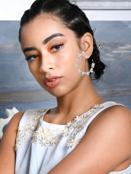 Odette - Women White Beaded Metal Earrings