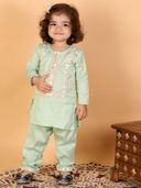Green color option, Currently selected