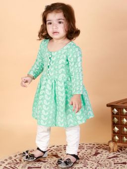Vastramay - Green Infants Chikankari Cotton Kurta and Leggings
