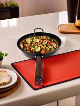 UMAI - Black Ksg004-Blk Carbon Steel Pan