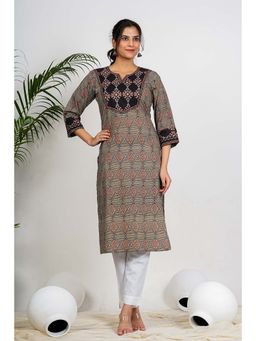 Vbuyz - Women Checkered Print Straight Cotton Black and Beige Stitched Kurta