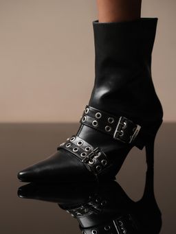 Theater - Hearts Black Buckle Detail Ankle Casual Boots for Women