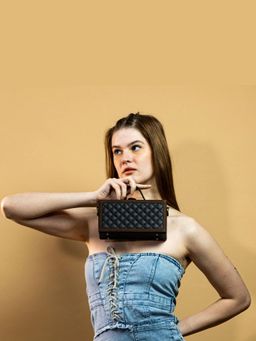 Gonecase - Chique Textured Sling Bag