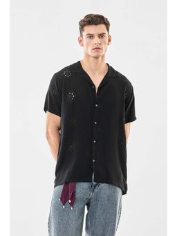 Snitch - Men Black Self Design Half Sleeves Boxy Casual Shirt