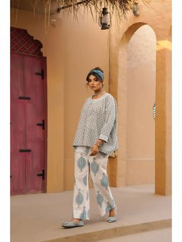 Keva Clothing - Women's Grey Floral Printed Rih Top And Pant