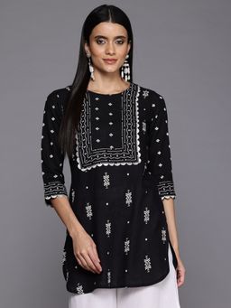 Ahalyaa - Black Embroidered Round Neck Kurti