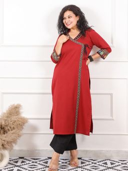 DESI SANDOOK - Red Solid/Plain V-Neck Kurta