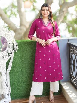 DESI SANDOOK - Purple Embroidered V-Neck Kurta