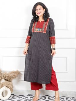 DESI SANDOOK - Black Printed Round Neck Kurta