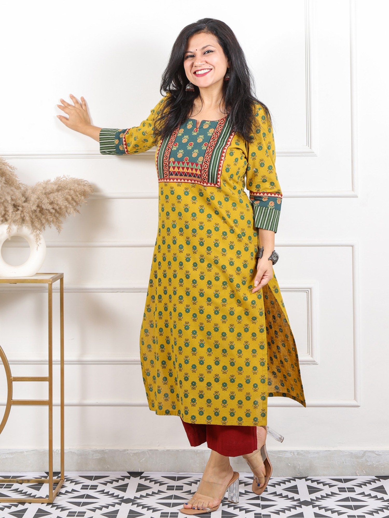 desi sandook Yellow Floral Round Neck Kurta-picture-41