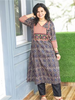 DESI SANDOOK - Blue Printed V-Neck Kurta