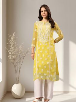 Seva Chikan - Maroon Embroidered Round Neck Kurta