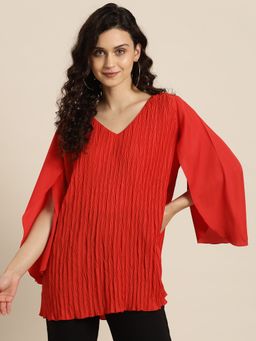 Qurvii - Red Pleated Top