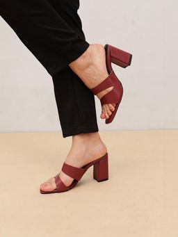 Pair ie Tales - Women Asymmetric Cutout Block Heels-Maroon