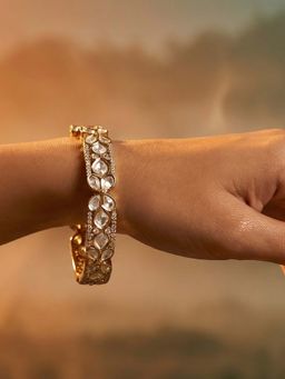 Tussya by Shreya - Lumina Glint Bangle