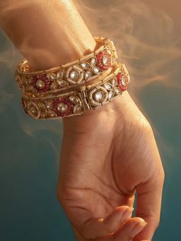 Tussya by Shreya - Lumina Flare Bangle