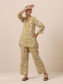 trueBrowns - Cotton Hand Block Printed Yellow Co-Ord Set (Set of 2)