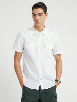 Guess - White Solid Spread Collar Short Sleeves Shirt for Men