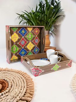 Gleevers - Ekhasa Wooden Handpainted, Mango Wood Tray