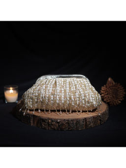 sugarcrush - Beige Jhanvi Crystal Soft Clutch