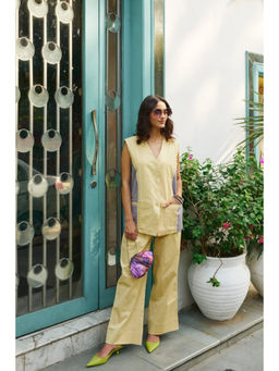 SPACE - The Nun-Kun Yellow Shirt With Pant