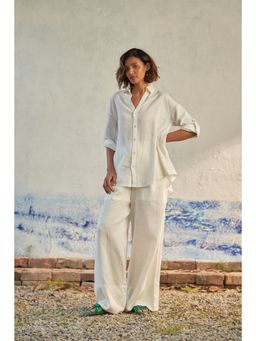 CANOOPI - White Frosty Gleam Attire Co Ord (Set of 2)