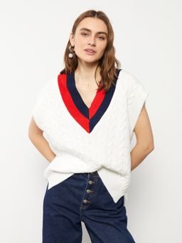 LC WAIKIKI - Ecru V Neck Self-patterned Women's Knitwear Sweater
