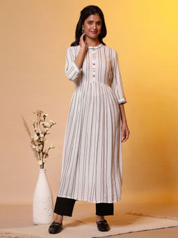 Aurelia - Women White Stripes Rayon Kurta