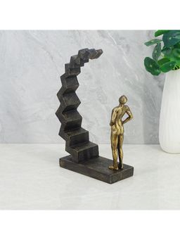HomeTown - Willow Polyresin Man On Staircase 33 Cm Brown And Gold