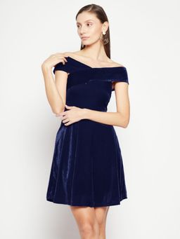 Uptownie - Off Shoulder Stretchable Velvet Skater Dress Blue